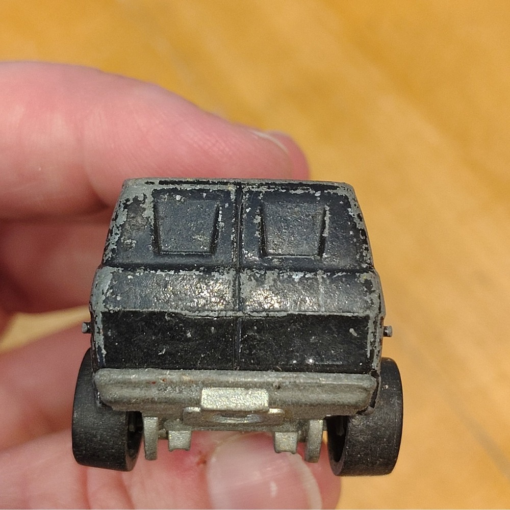 Hot Wheels 1974 Chevrolet Super Van Black W/ Flames Hong Kong - Picture 6 of 10